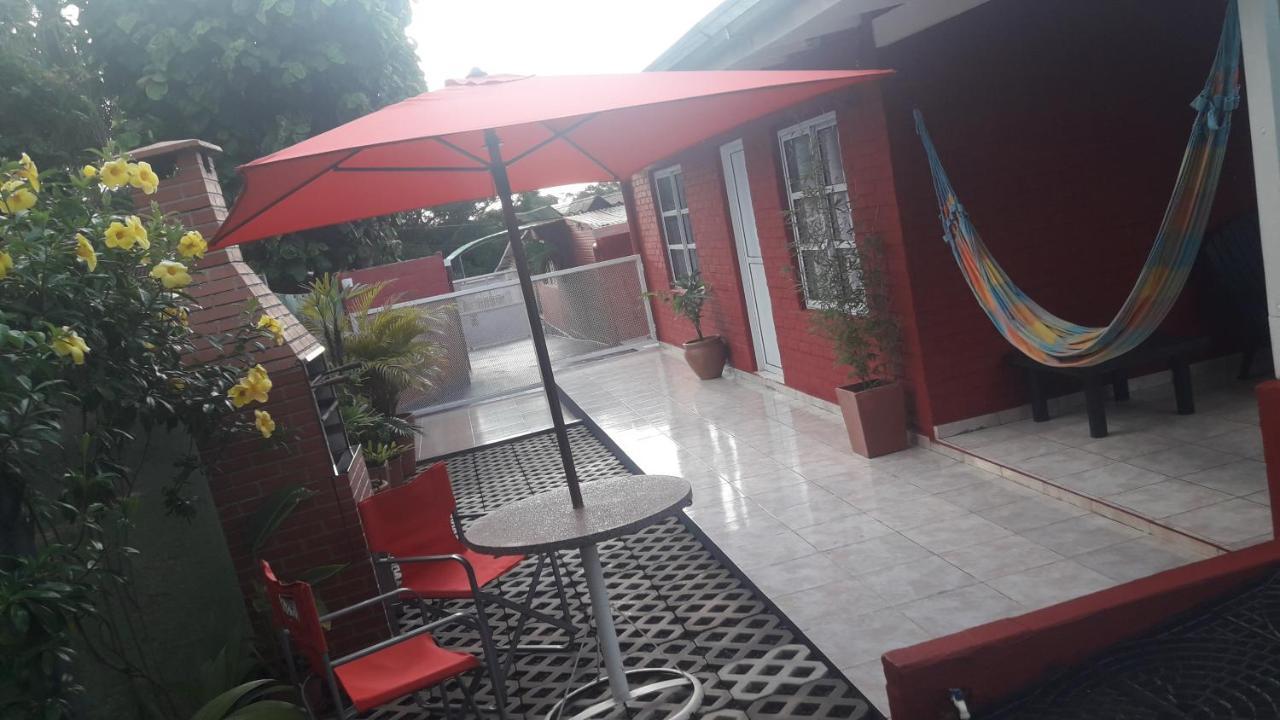 En Familia Villa Puerto Iguazú Eksteriør bilde