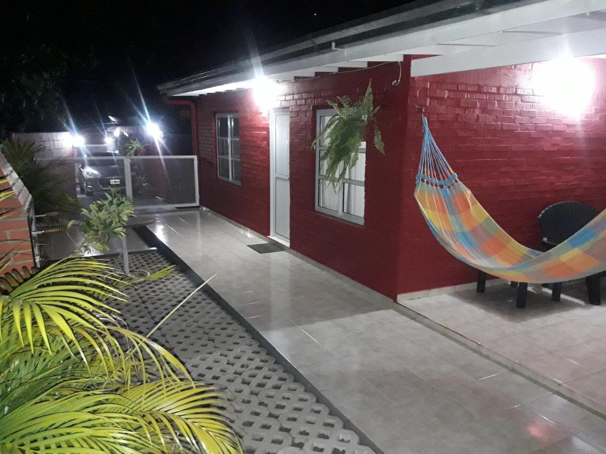 En Familia Villa Puerto Iguazú Eksteriør bilde